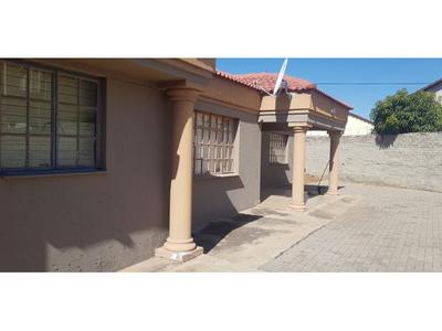 House For Sale in Ivy Park, Pietersburg
